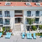 Hotel Blue Star