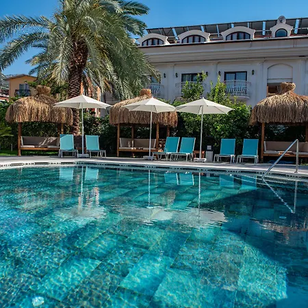 蓝星酒店 厄吕代尼兹