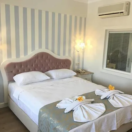 Blue Star Hotel