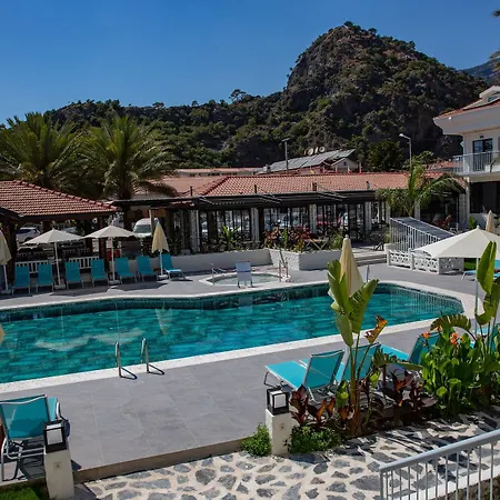 Blue Star 3* אולודניץ