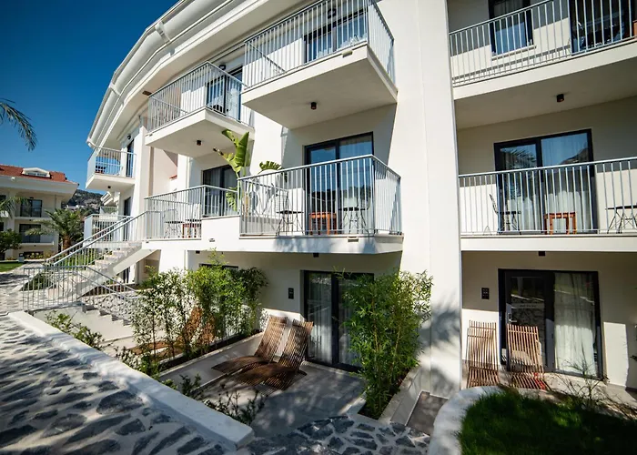 Blue Star Ολουντενίζ