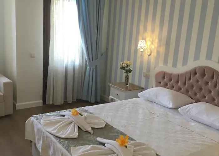 Blue Star Ολουντενίζ